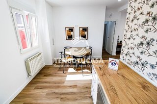 Piso en venta en Concepción en Madrid