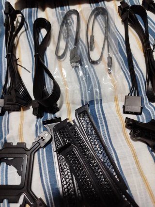 Lote cables adaptador para ordenador.