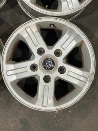 JUEGO DE LLANTAS PARA KIA SORENTO 16 5X139 95.3MM