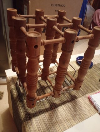 Botellero de madera rústico