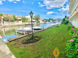 Piso en venta en Empuriabrava en Castelló d´Empúries