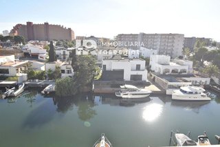 Piso en venta en Santa Margarida en Roses
