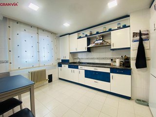 Casa adosada en venta en Portillejo - Valdegastea en Logroño