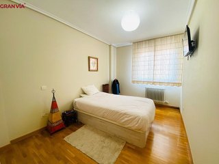 Casa adosada en venta en Portillejo - Valdegastea en Logroño