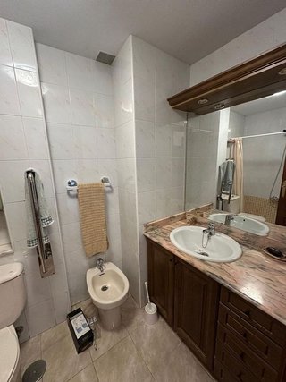 Casa adosada en venta en Cacabelos