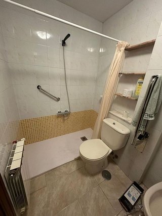 Casa adosada en venta en Cacabelos
