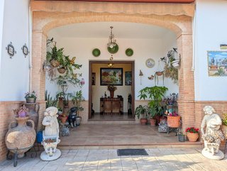 Chalet en venta en Sanlúcar la Mayor