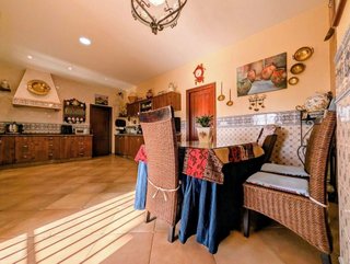 Chalet en venta en Sanlúcar la Mayor