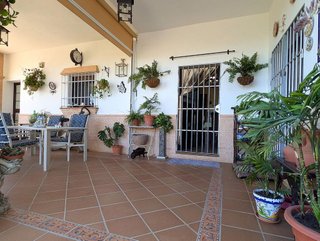 Chalet en venta en Sanlúcar la Mayor