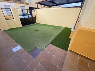 Casa adosada en venta en Las Palmeras-Dehesilla en Sanlúcar de Barrameda