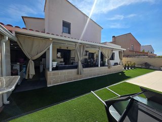 Chalet en venta en Griñón
