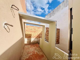 Chalet en venta en Avda. de Abril. - 9 de octubre en Sagunto