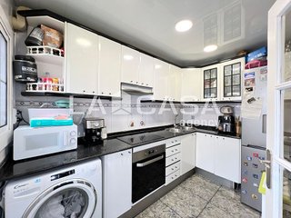 Ático en venta en La Prosperitat en Barcelona
