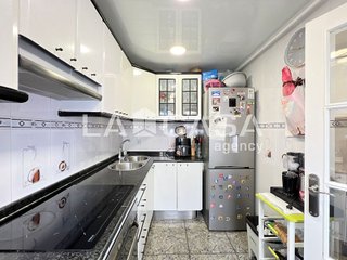 Ático en venta en La Prosperitat en Barcelona