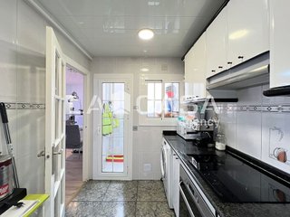 Ático en venta en La Prosperitat en Barcelona