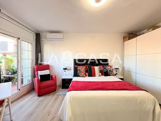 Ático en venta en La Prosperitat en Barcelona