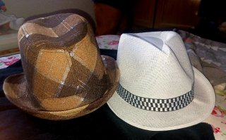 Sombrero de hombre a cuadros
