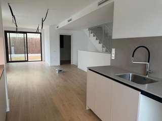 Casa adosada en venta en Llinars del Valles