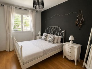 Piso en venta en Porta en Barcelona