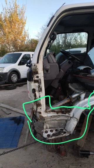 Nissan Cabstar 1999