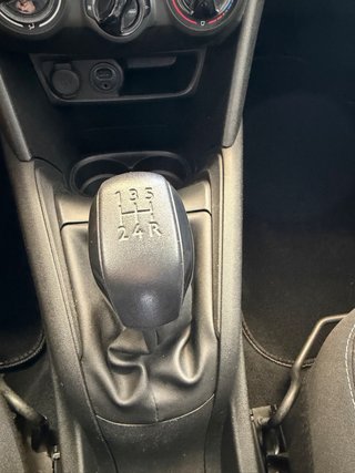 Peugeot 208 2015 DIESEL ETIQUETA C