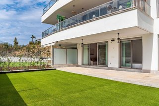 Piso en venta en Calaburra - Chaparral en Mijas