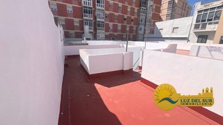Piso en venta en La Caleta - La Viña en Cádiz