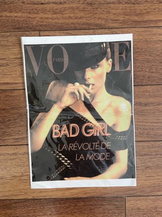 Póster Vogue Paris Bad Girl