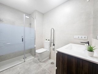 Piso en venta en Renfe - Bulevar 1º y 2º Fase en Jaén