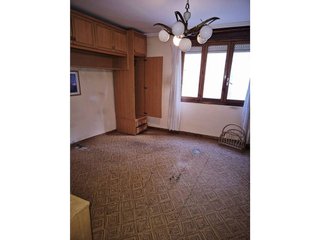 Casa adosada en venta en Laviana