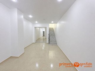 Casa en venta en Fuentes de Andalucía