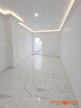 Casa en venta en Fuentes de Andalucía