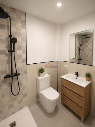 Casa adosada en venta en Centro en Almería