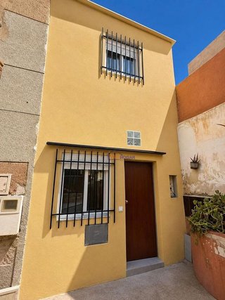 Casa adosada en venta en Centro en Almería