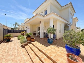 Casa pareada en venta en La Siesta - El Salado - Torreta en Torrevieja