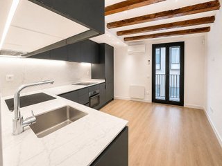 Piso en venta en El Raval en Barcelona