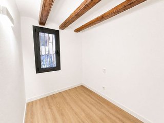 Piso en venta en El Raval en Barcelona