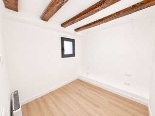 Piso en venta en El Raval en Barcelona