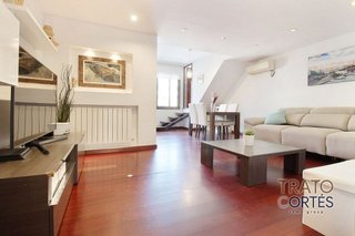 Dúplex en venta en Passeig Maragall - Zona Estació en Gavà