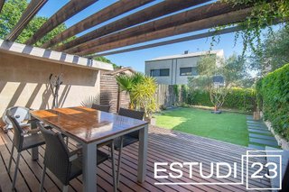 Casa adosada en venta en Arenys de Munt