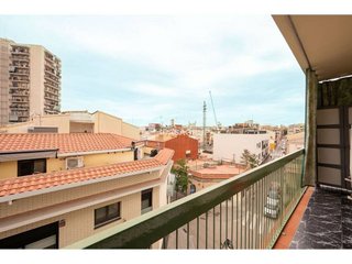 Piso en venta en Zona Mercat en Rubí