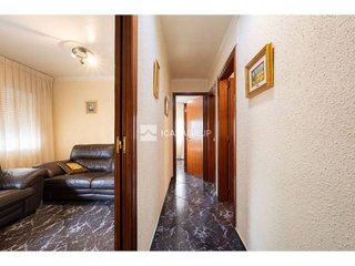 Piso en venta en Zona Mercat en Rubí