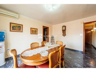 Piso en venta en Zona Mercat en Rubí