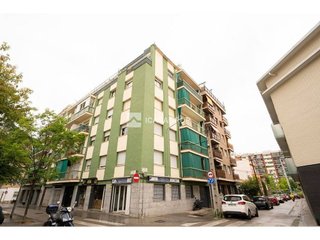 Piso en venta en Zona Mercat en Rubí