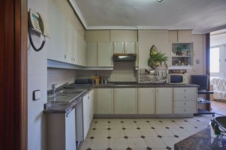 Piso en venta en Vistahermosa en Alicante