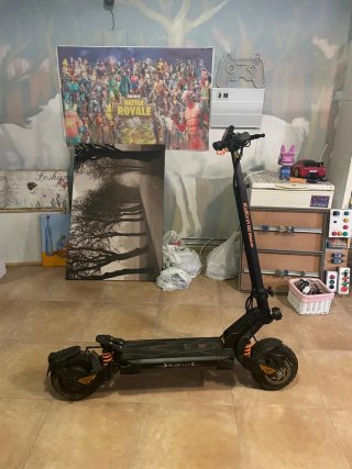 Patinete eléctrico averiado