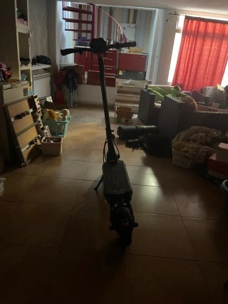 Patinete eléctrico averiado