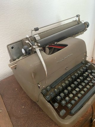 Máquina de escribir antigua Remington
