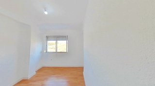 Piso en venta en Parque Victoria Eugenia en Málaga