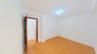 Piso en venta en Parque Victoria Eugenia en Málaga